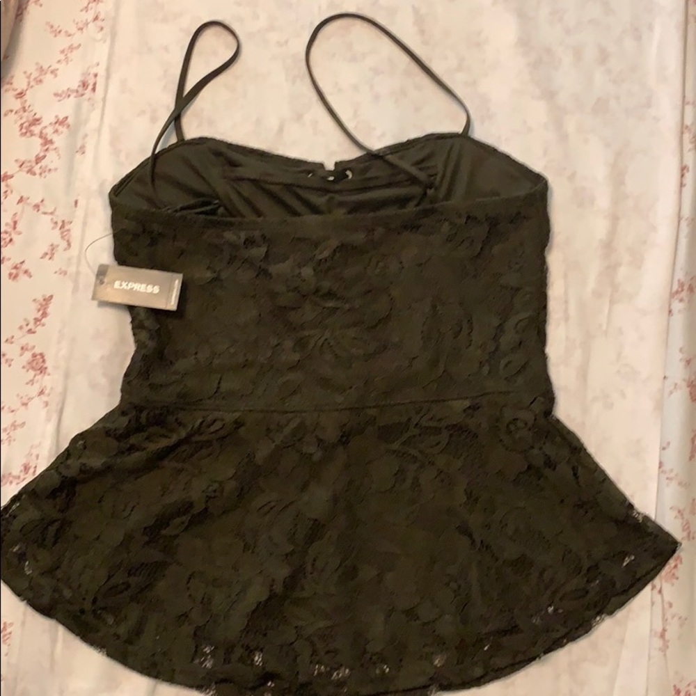 Express Top - Picture 2 of 3